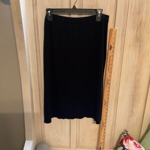 Ming Wang Black Knit Skirt – Size Large, 26” Length $20